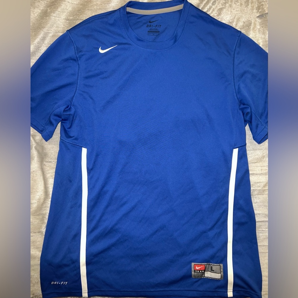 Men’s Nike dri-fit T-shirt